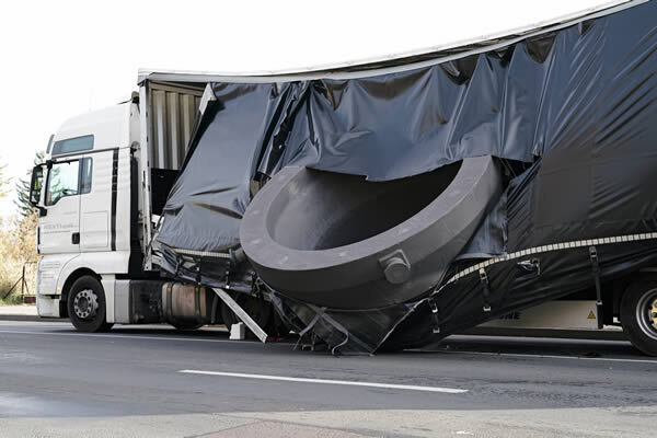 Can an Improperly Secured Cargo Cause an Accident?