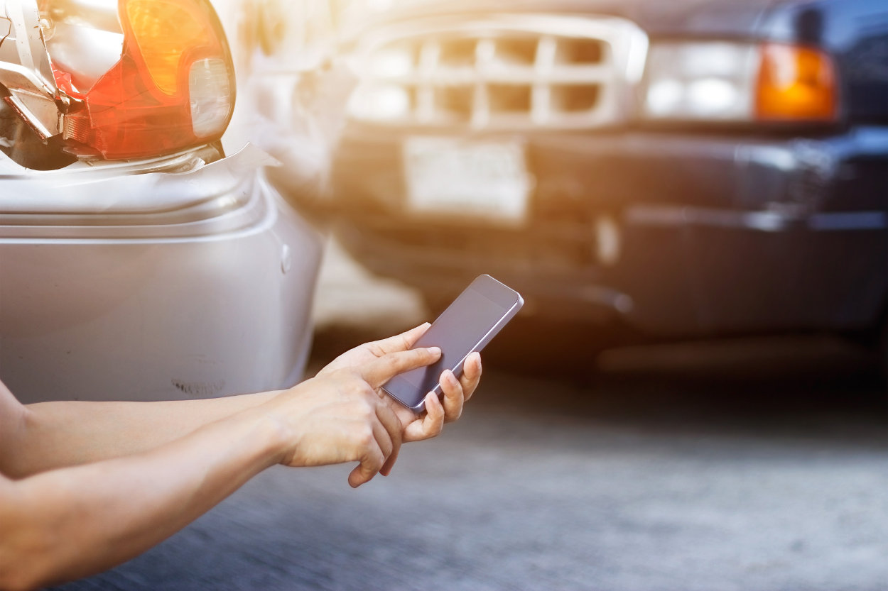 ¿Qué hacer si sufre un accidente de auto por exceso de velocidad?